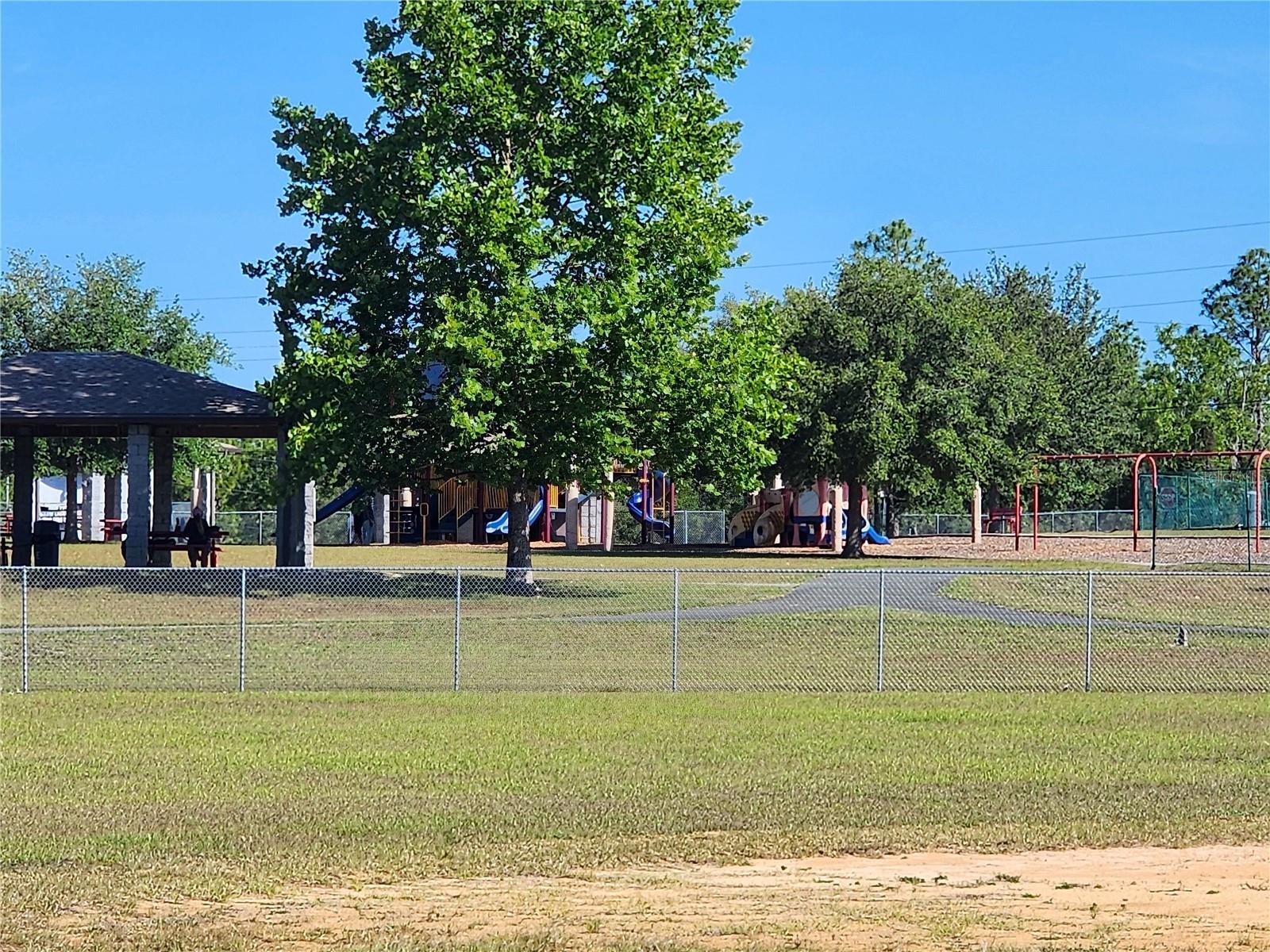Image 18 of 26 For  Edgewater  