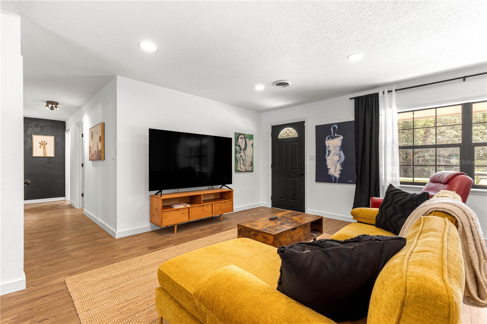 Image 11 of 42 For 802 39th Court