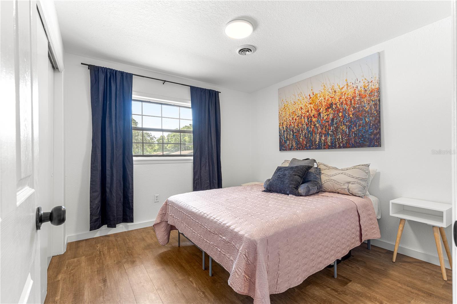 Image 22 of 42 For 802 39th Court