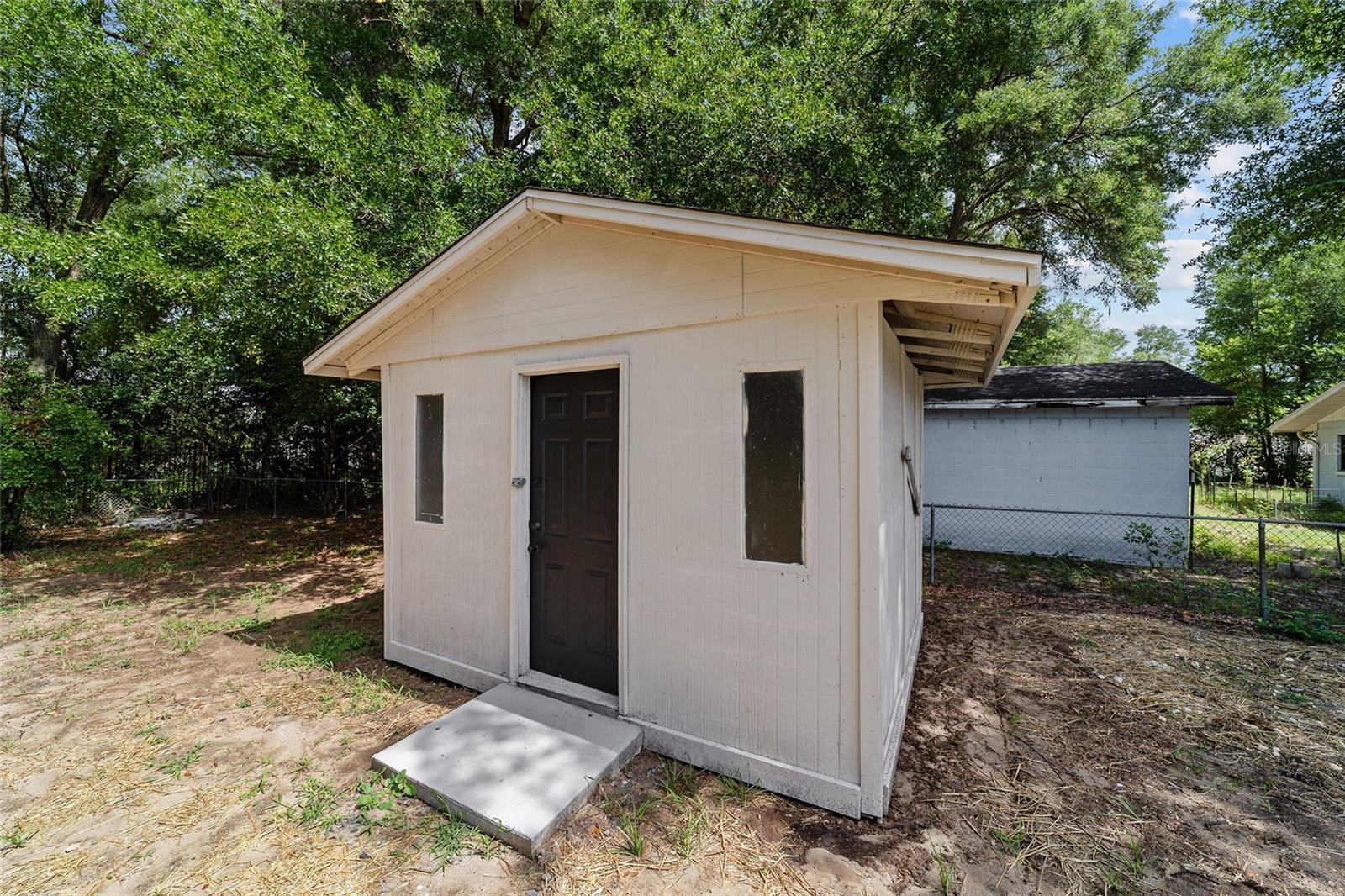 Image 40 of 42 For 802 39th Court