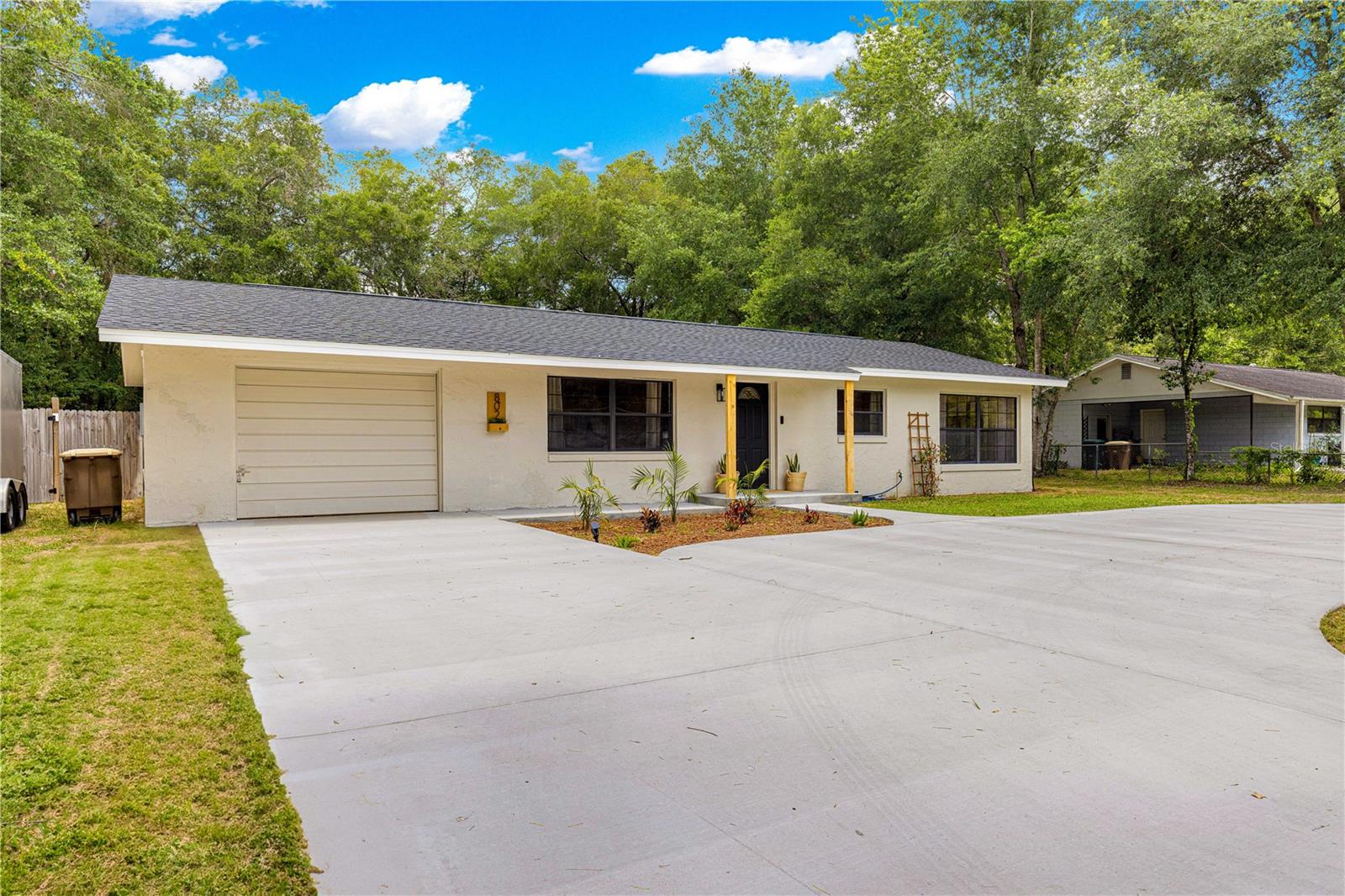 Image 5 of 42 For 802 39th Court