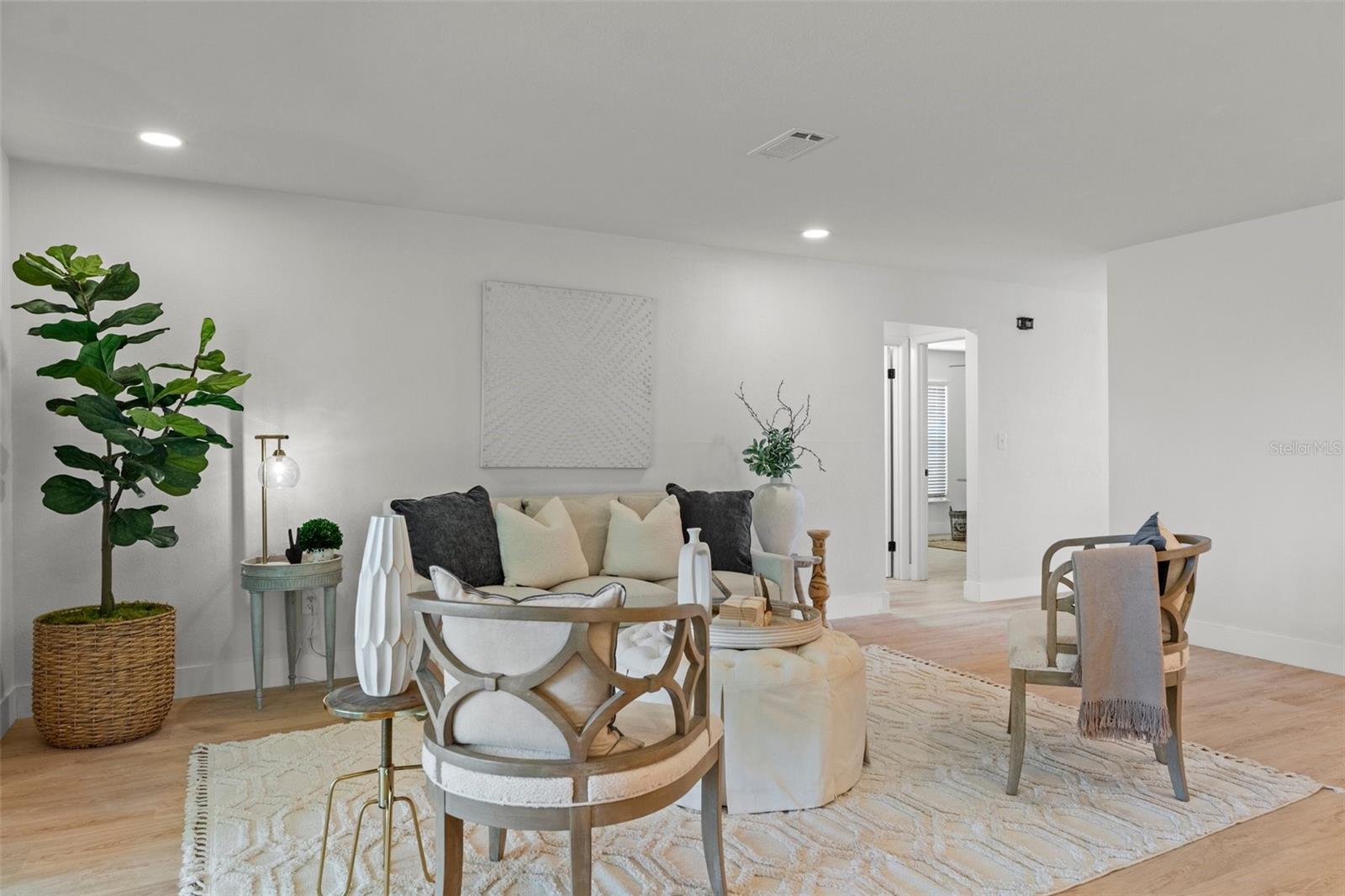 Image 10 of 47 For 21191 Plantation Street