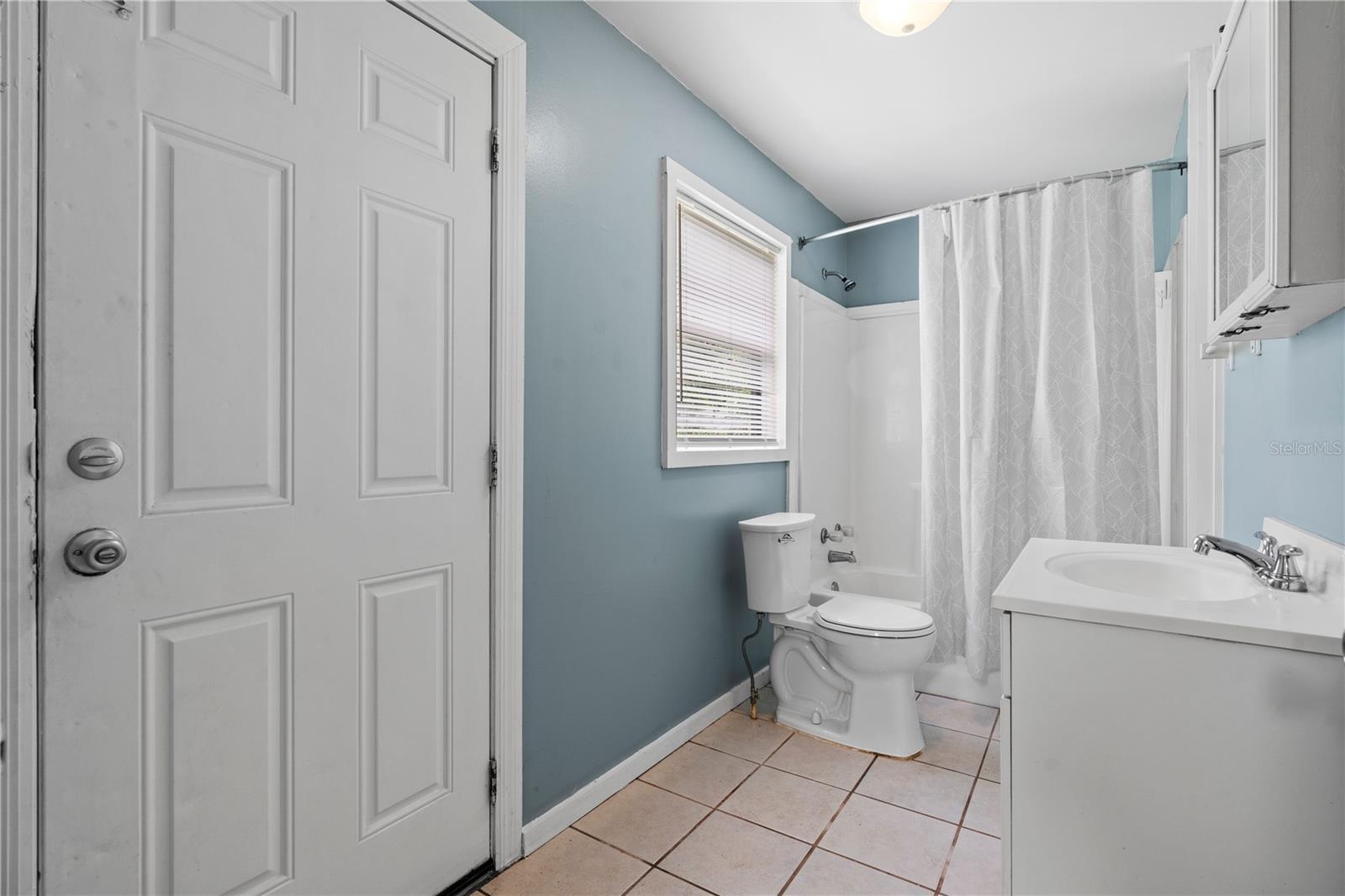 Image 11 of 42 For 304 Highland Street
