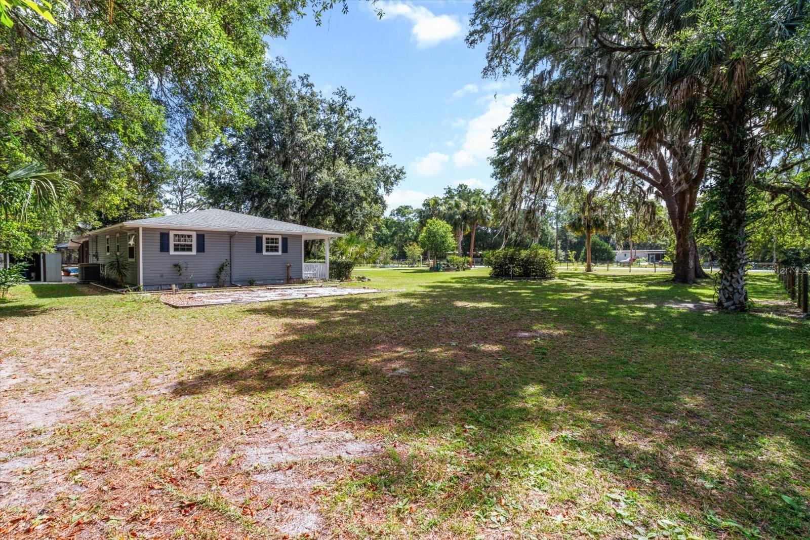 Image 37 of 44 For 14390 85th Terrace