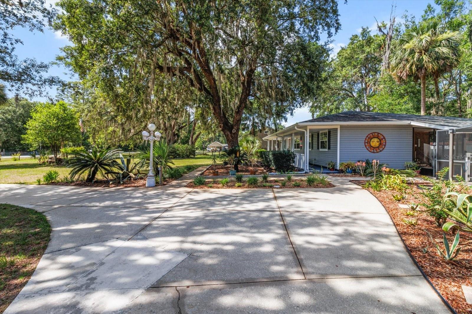 Image 4 of 44 For 14390 85th Terrace