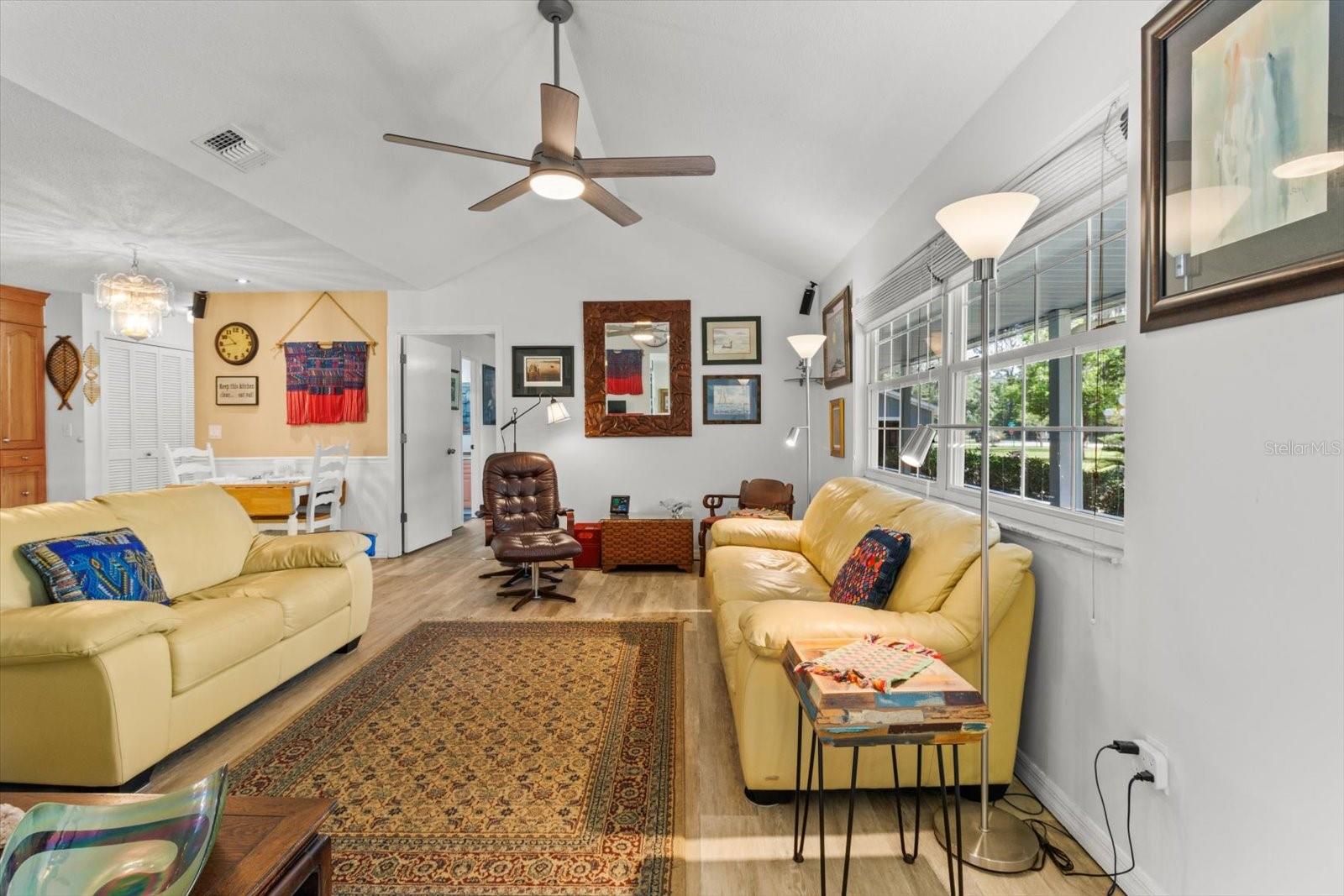 Image 8 of 44 For 14390 85th Terrace