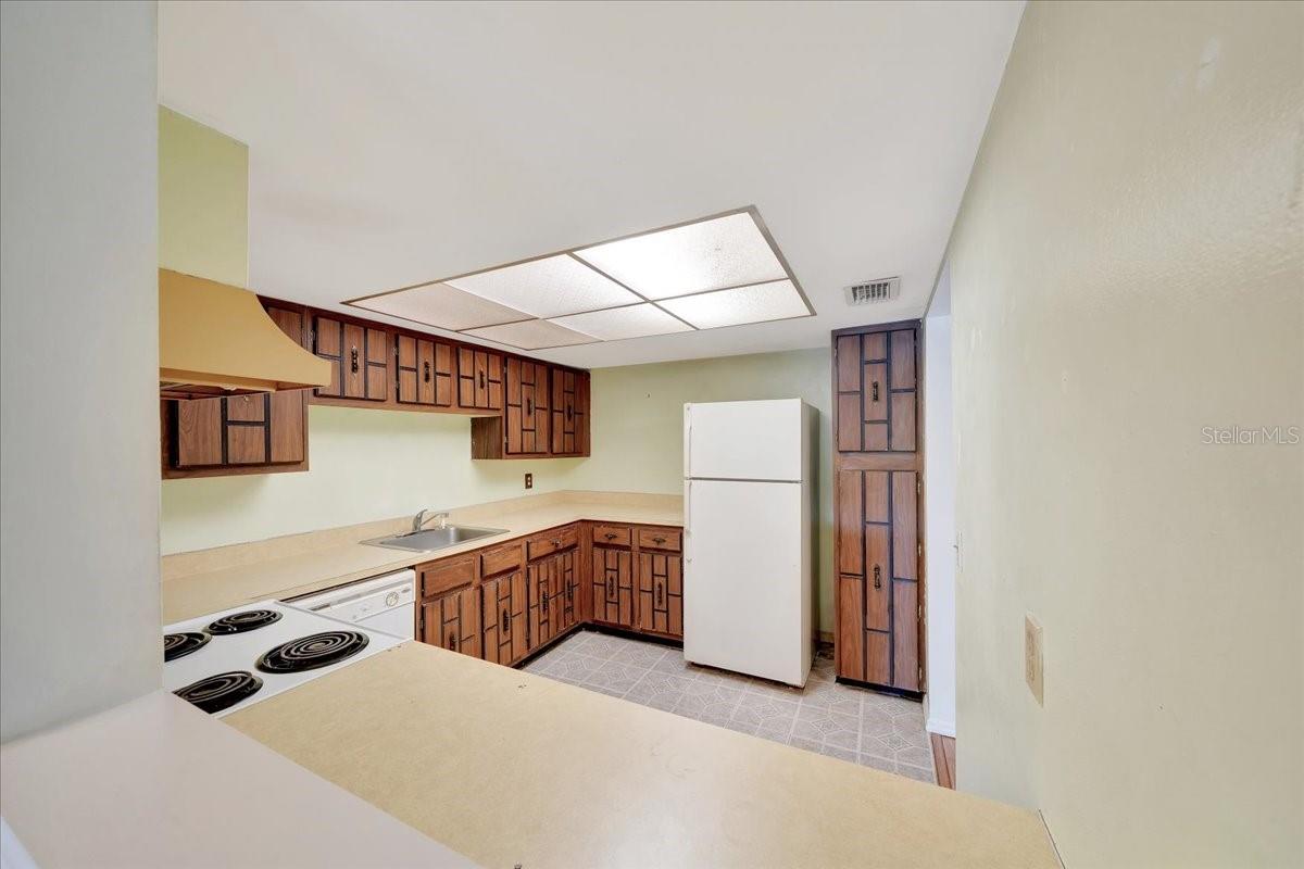 Image 11 of 24 For 683 Midway Drive B