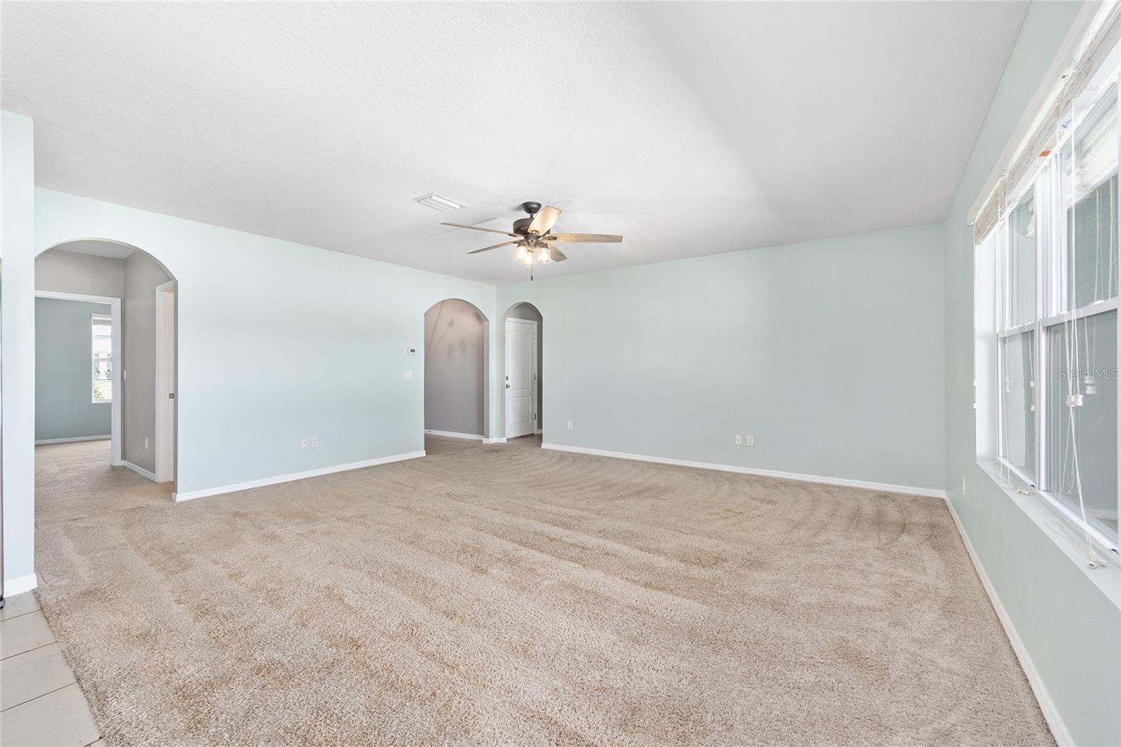 Image 10 of 47 For 7054 64th Terrace
