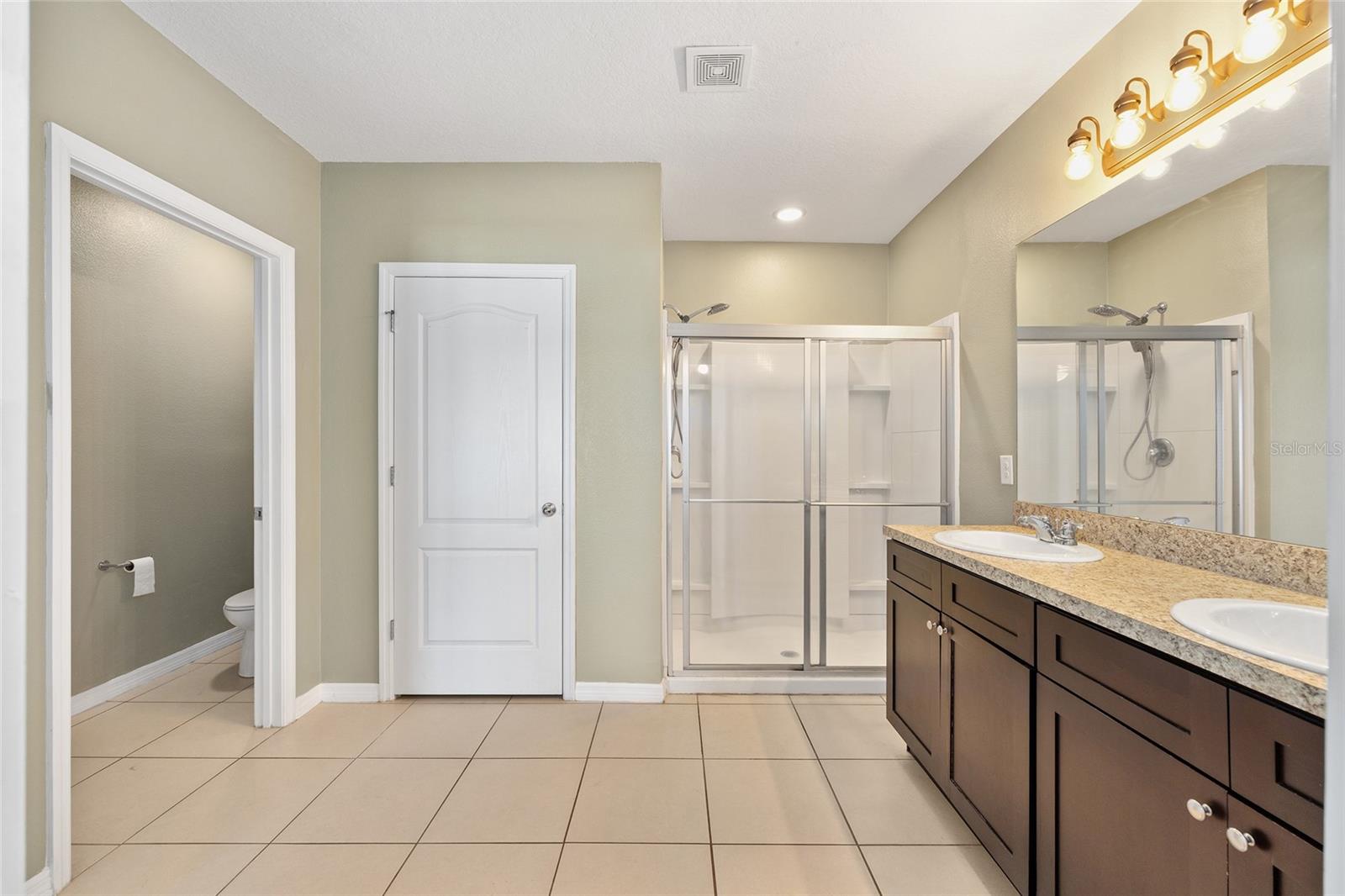 Image 22 of 47 For 7054 64th Terrace