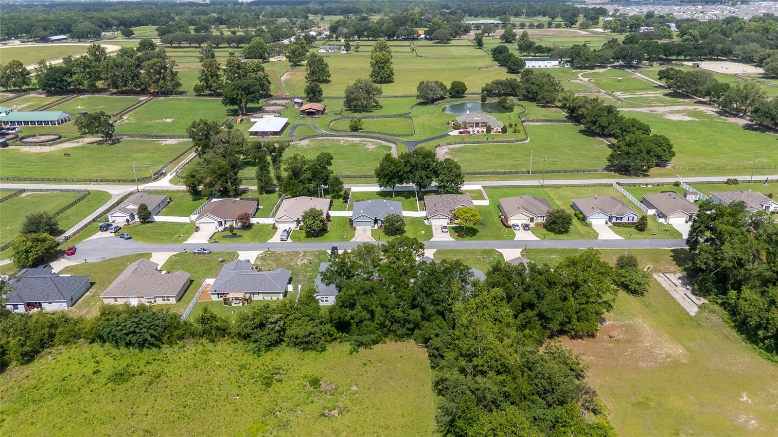 Image 41 of 47 For 7054 64th Terrace