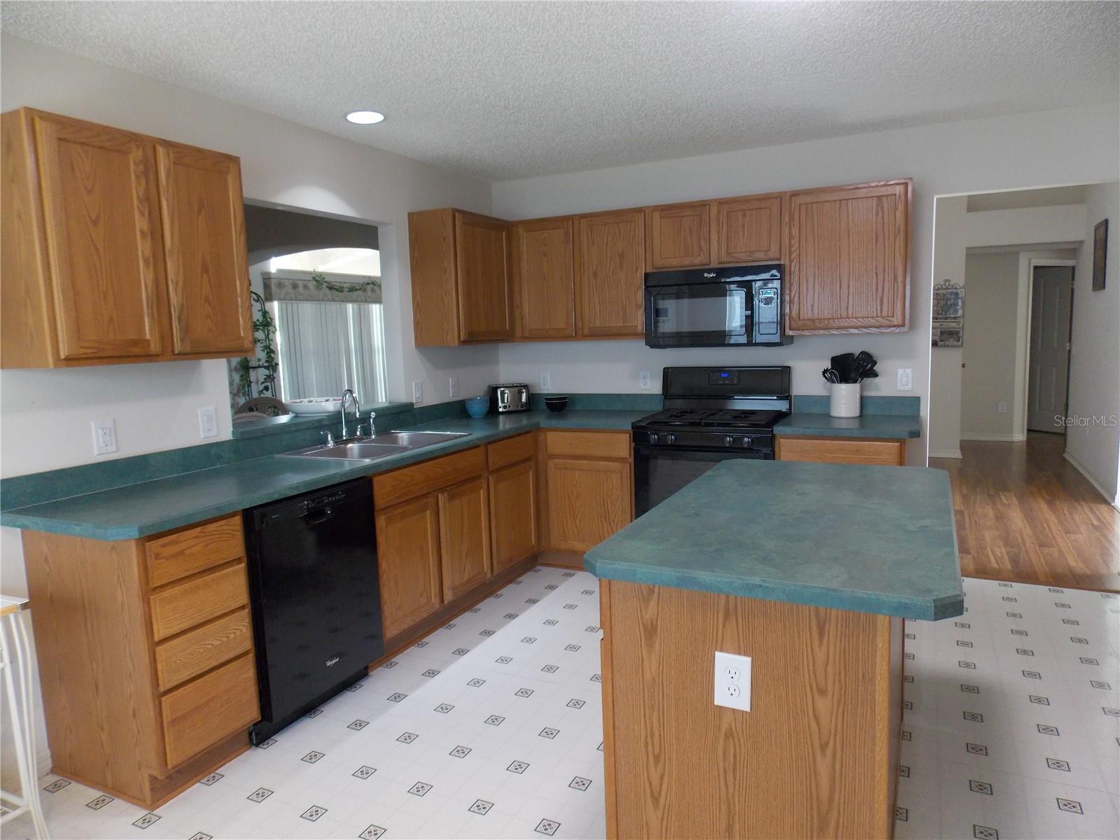 Image 10 of 35 For 1256 Camero Drive