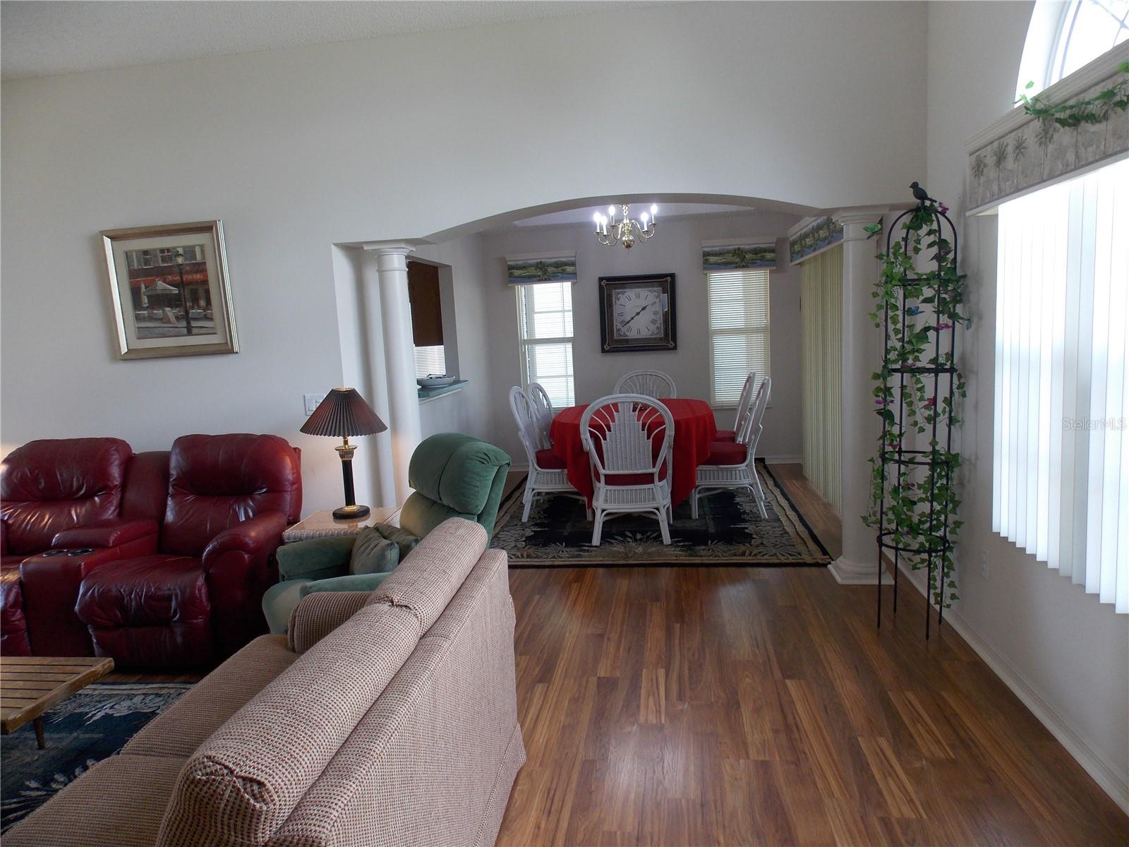 Image 17 of 35 For 1256 Camero Drive