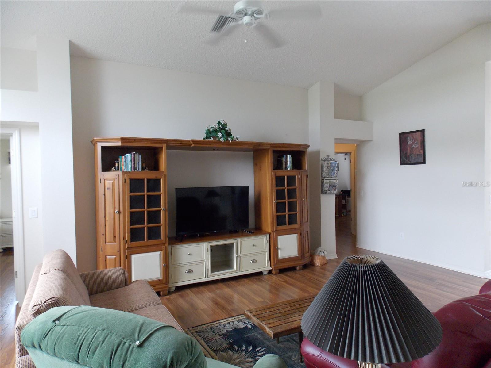 Image 34 of 35 For 1256 Camero Drive