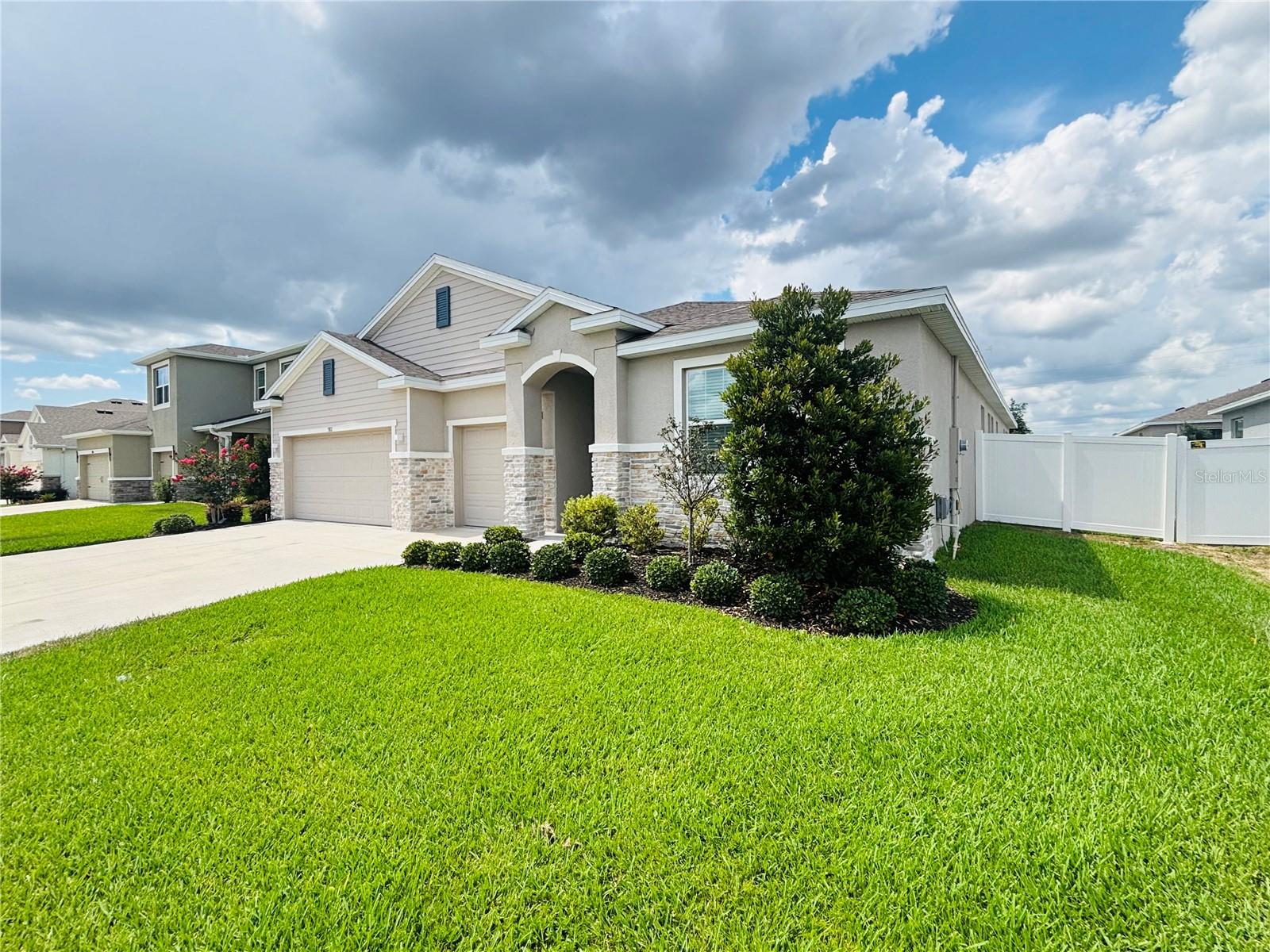 Image 2 of 48 For 5811 80th Lane