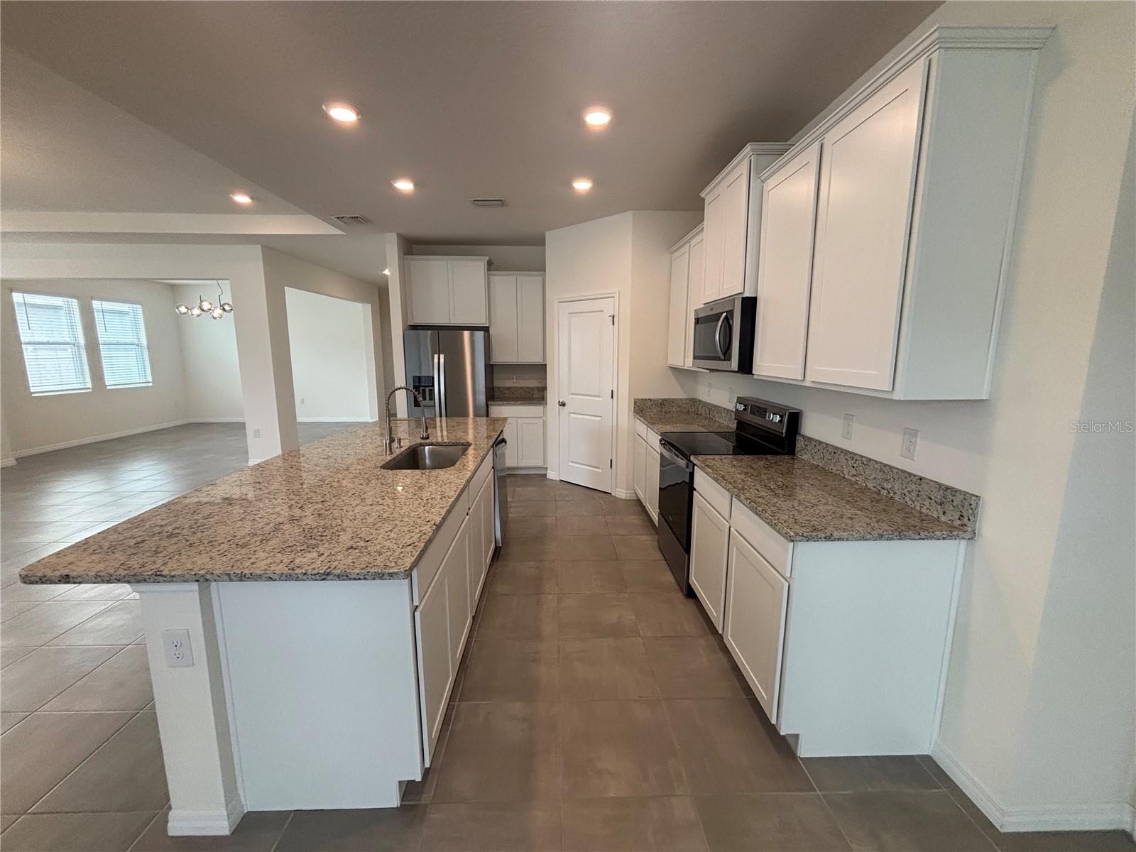 Image 6 of 48 For 5811 80th Lane