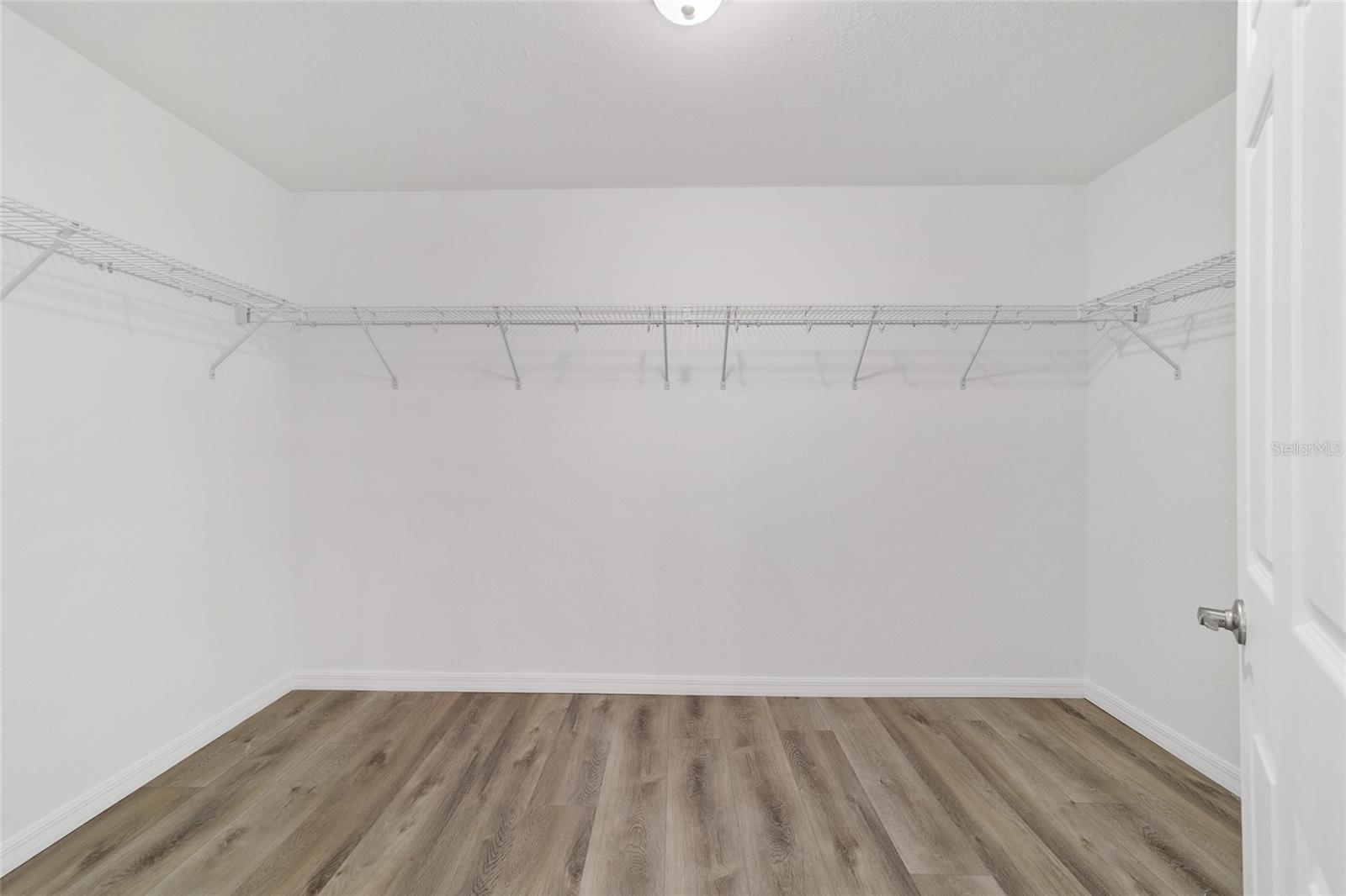 Image 12 of 37 For 19941 96th Lane