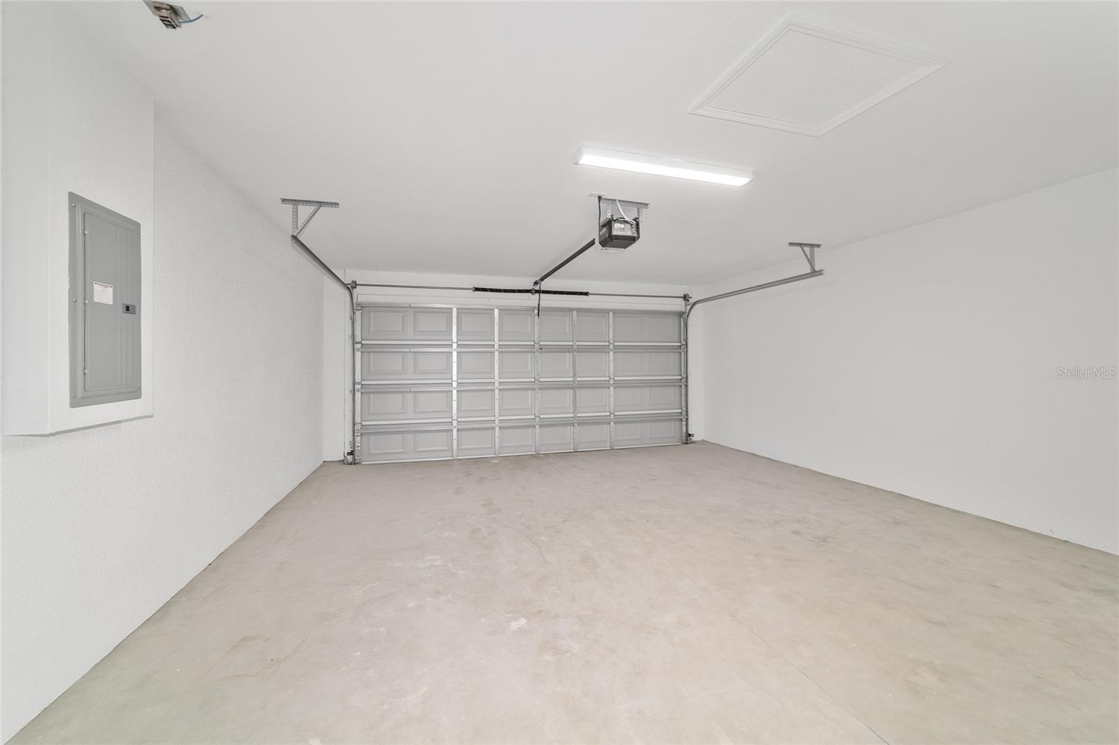 Image 17 of 37 For 19941 96th Lane