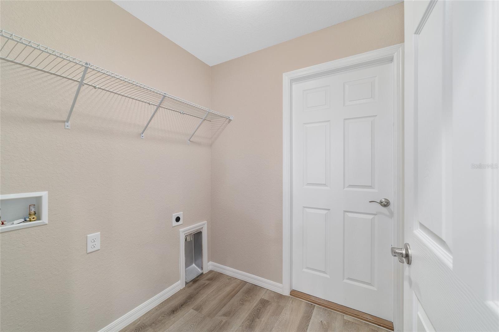 Image 22 of 37 For 19941 96th Lane