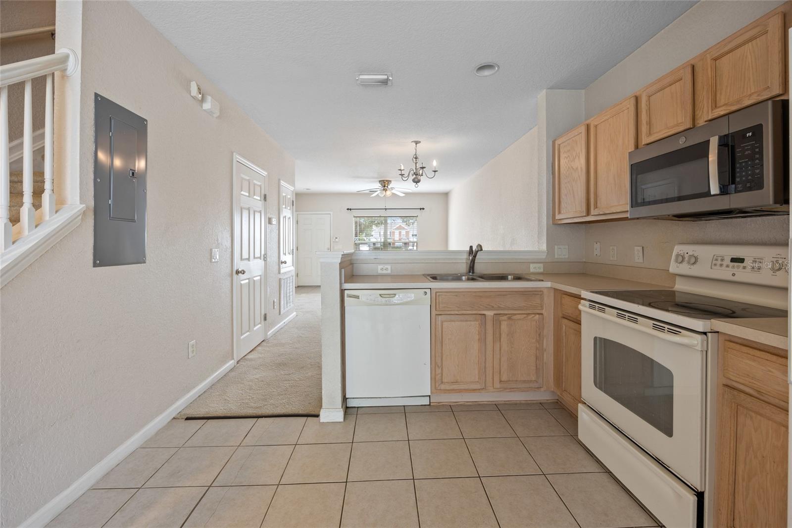 Image 10 of 37 For 4429 49th Avenue