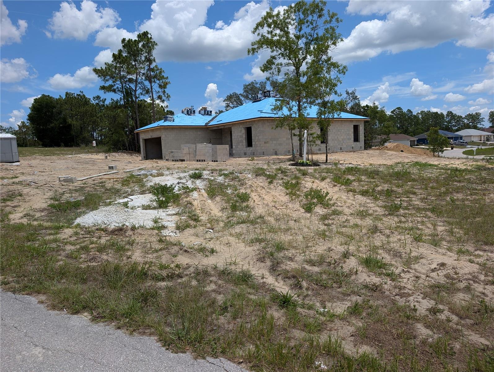 Image 12 of 27 For 13322 85 Circle