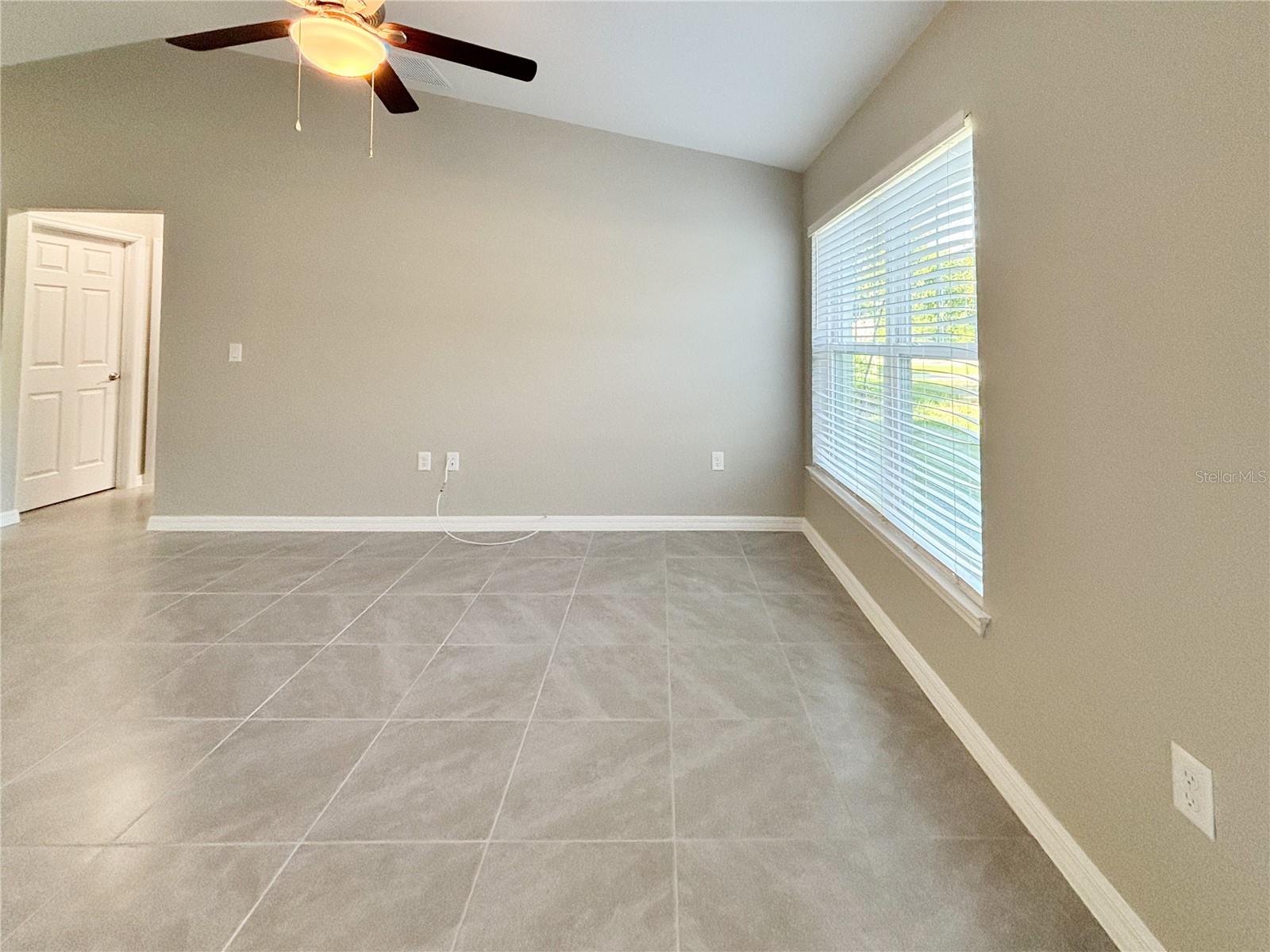 Image 14 of 84 For 10347 Halsey Way