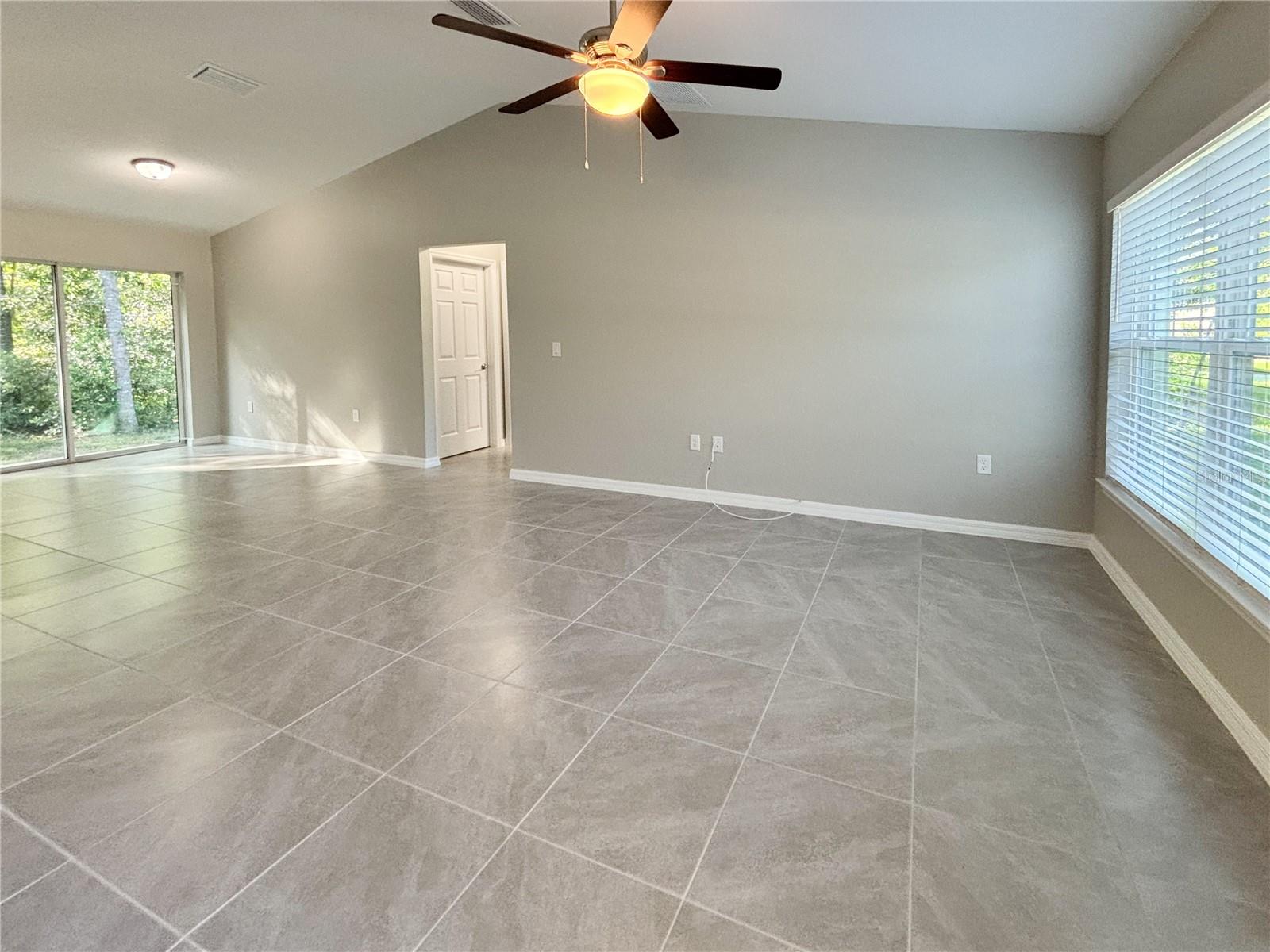 Image 15 of 84 For 10347 Halsey Way