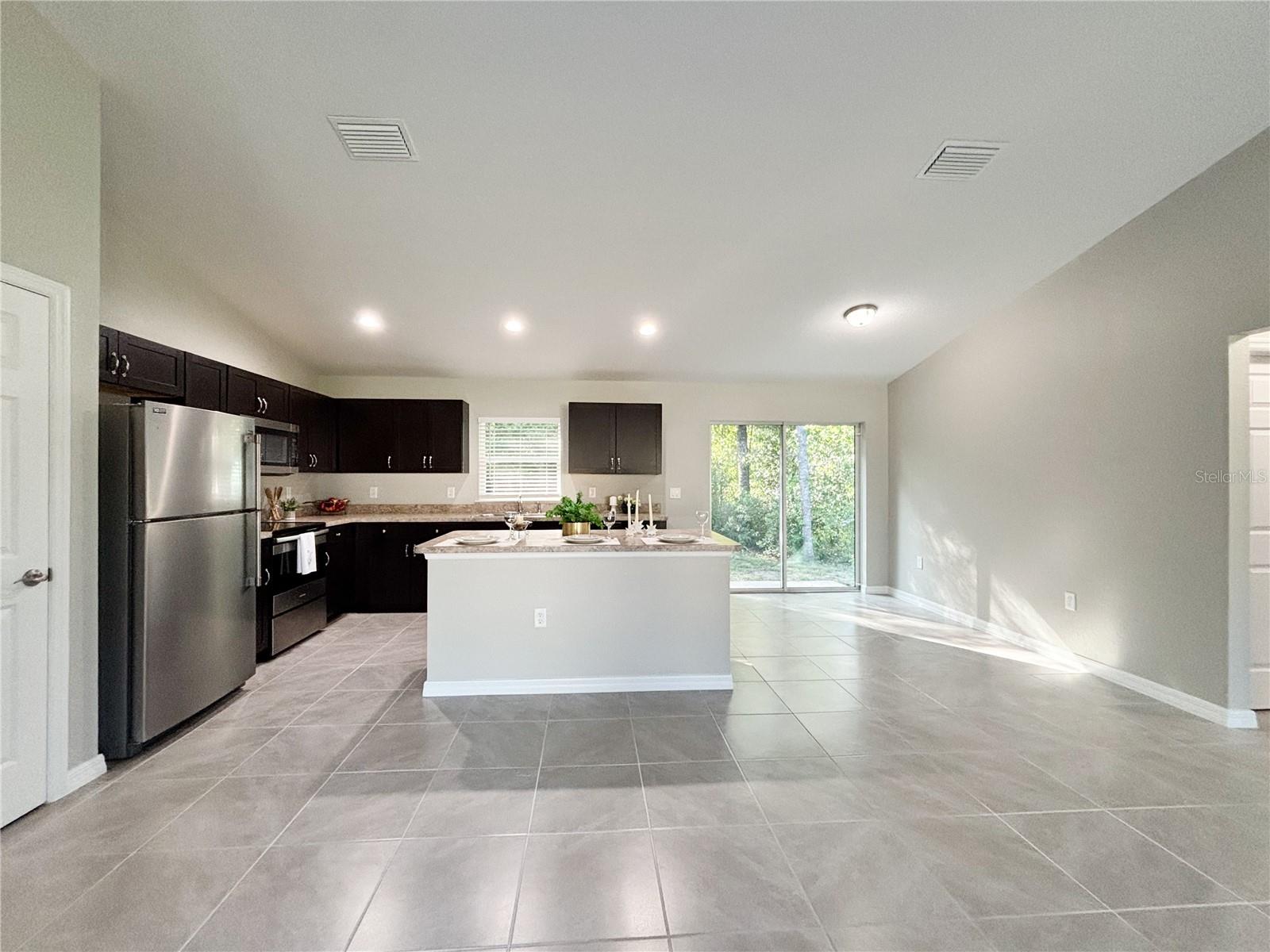 Image 18 of 84 For 10347 Halsey Way