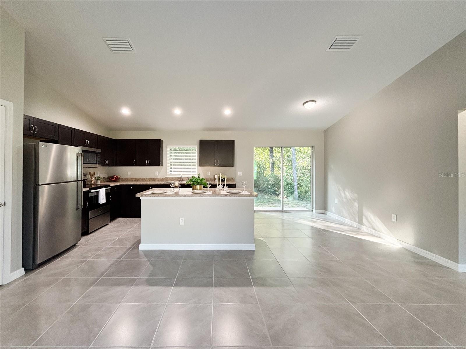Image 19 of 84 For 10347 Halsey Way