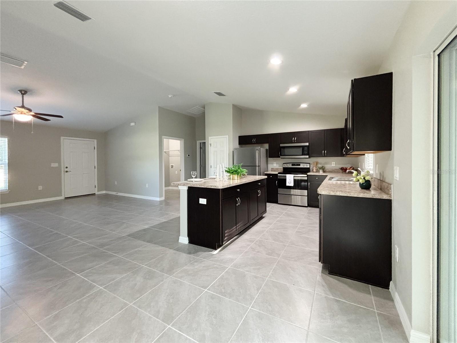 Image 24 of 84 For 10347 Halsey Way