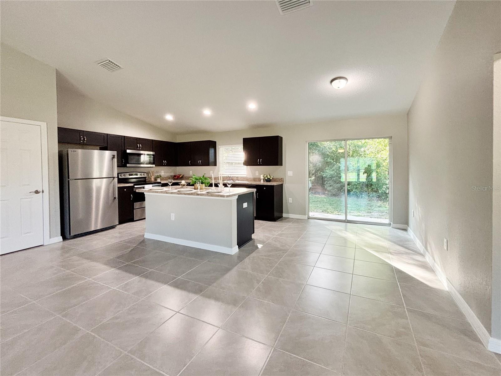 Image 26 of 84 For 10347 Halsey Way