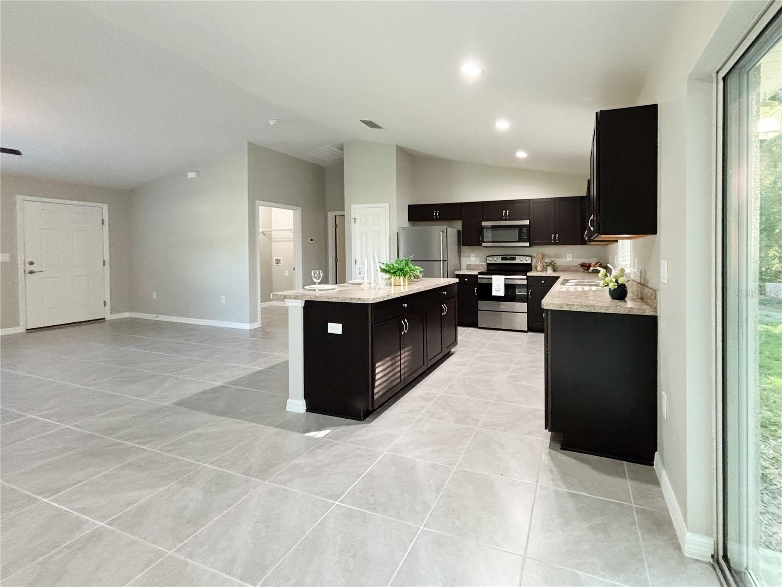 Image 27 of 84 For 10347 Halsey Way