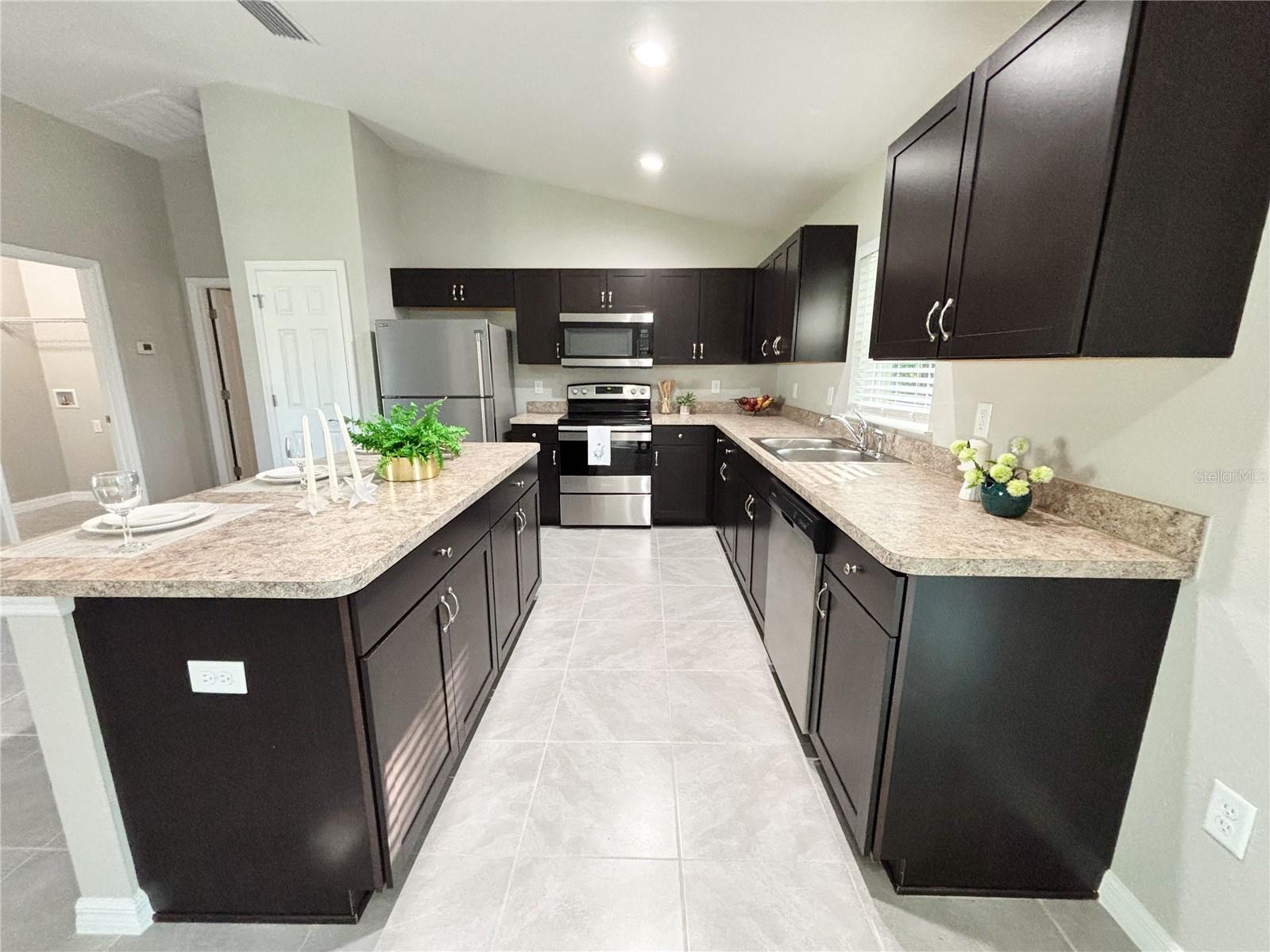 Image 28 of 84 For 10347 Halsey Way