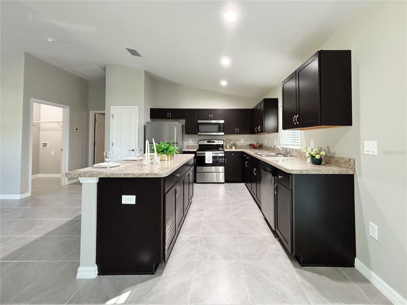 Image 29 of 84 For 10347 Halsey Way
