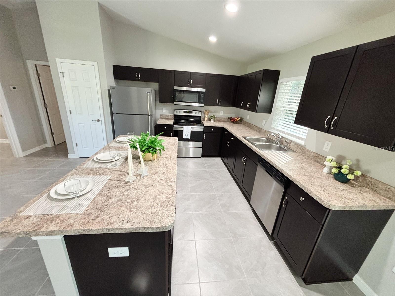Image 32 of 84 For 10347 Halsey Way