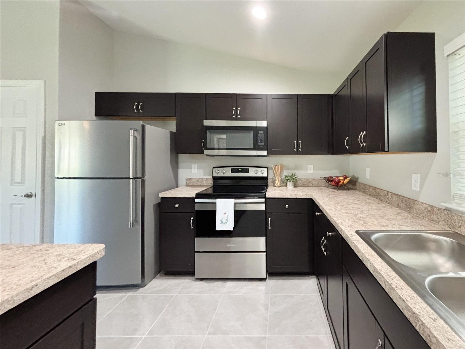 Image 33 of 84 For 10347 Halsey Way
