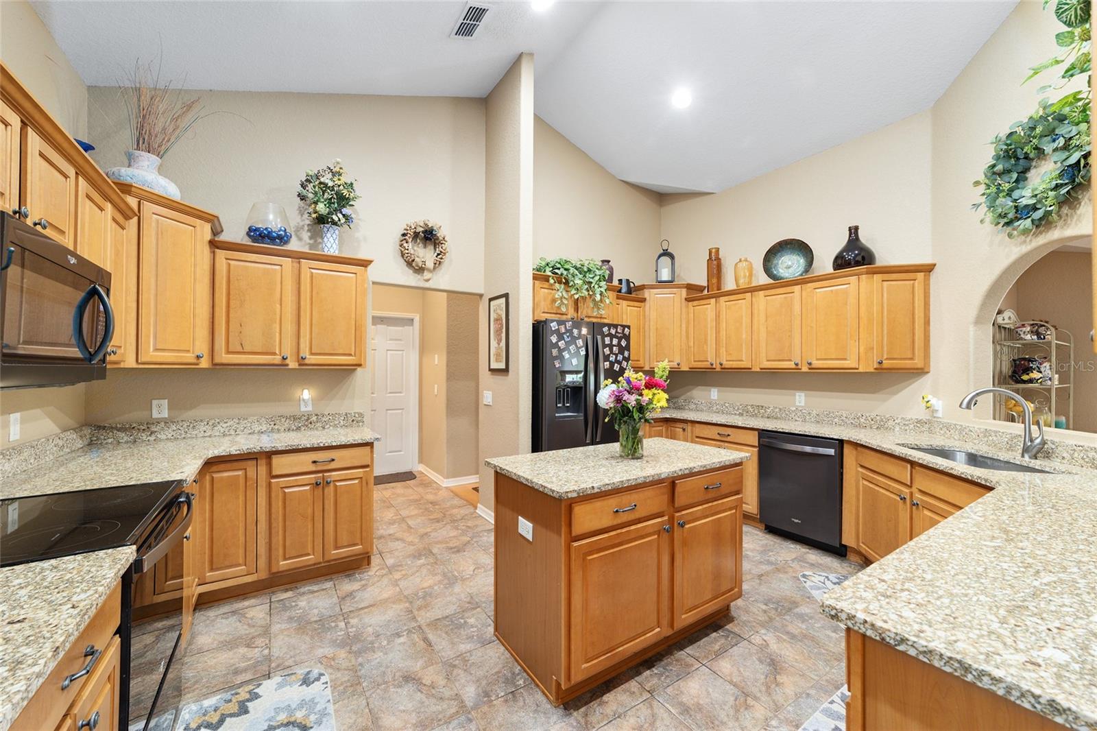 Image 15 of 72 For 2151 59th Street
