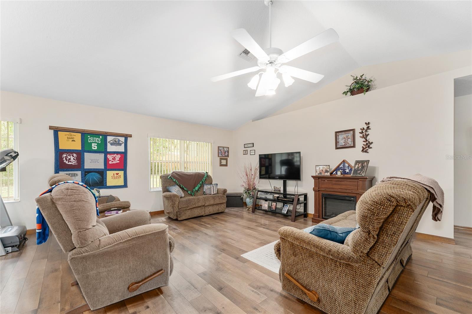 Image 33 of 62 For 12681 54th Avenue