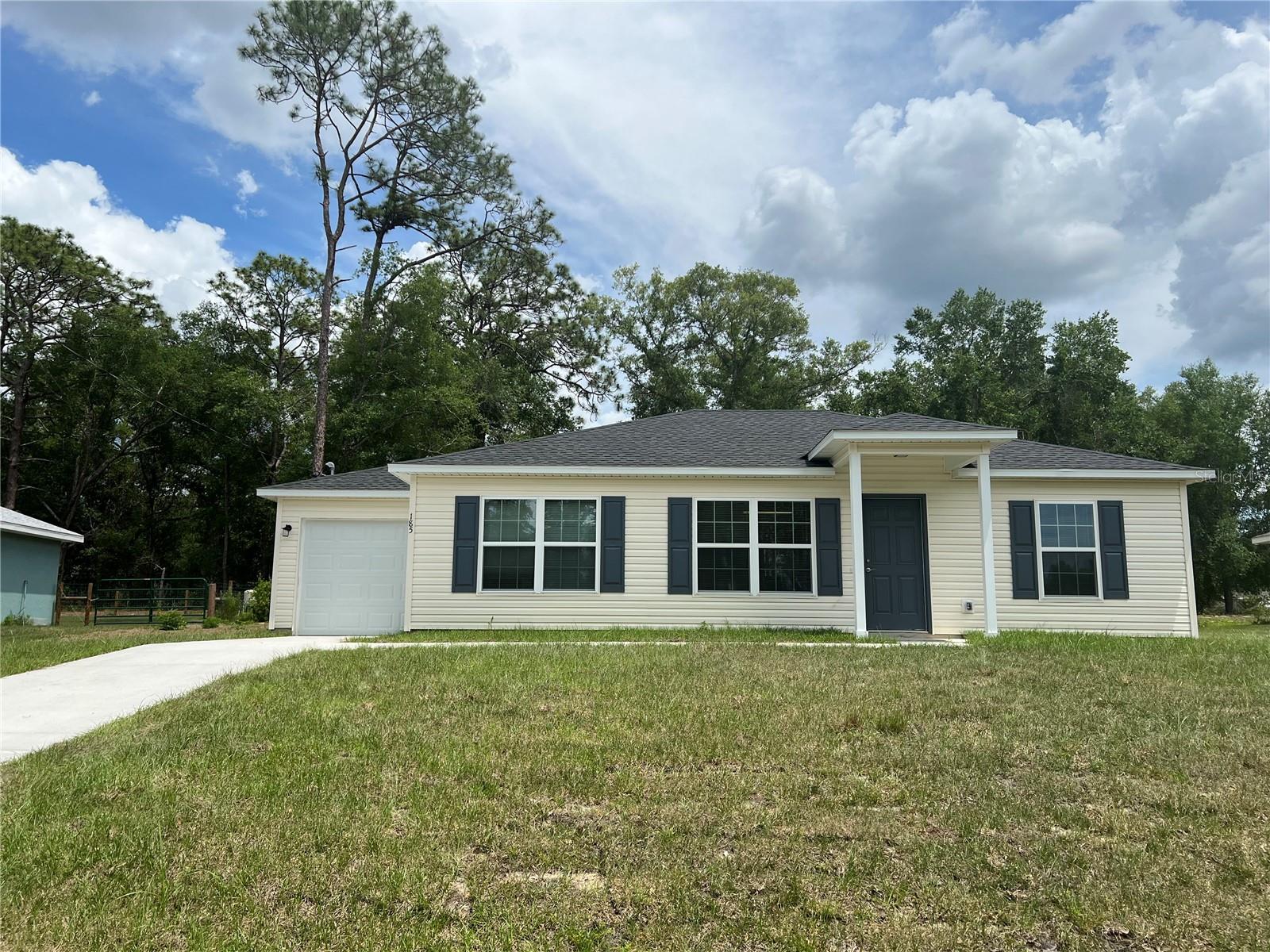 Details for 185 Malauka Loop, OCKLAWAHA, FL 32179
