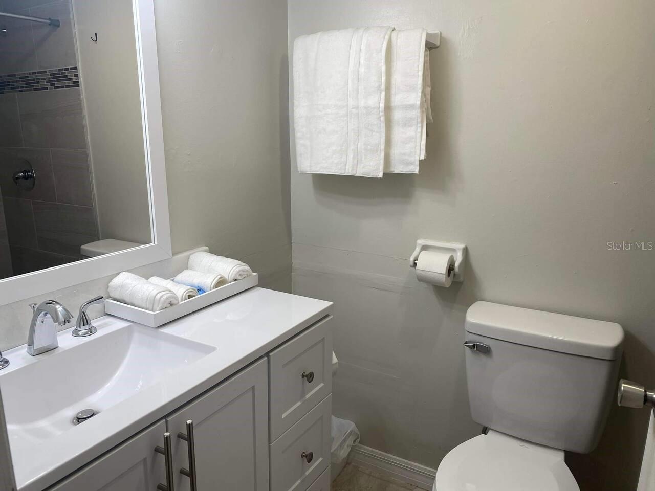 Image 4 of 7 For 2625 33rd Avenue