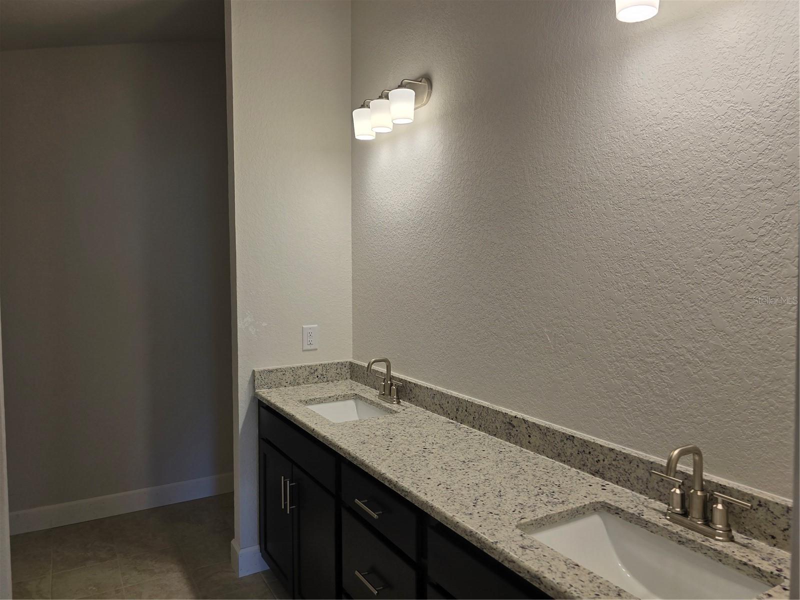 Image 19 of 20 For 5504 Ocean Breeze Drive