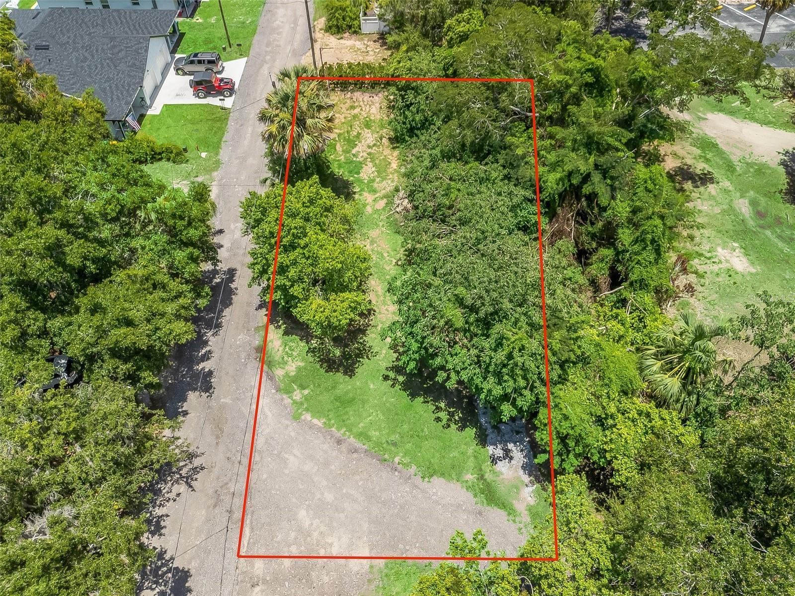 Image 3 of 16 For Dewitt Court
