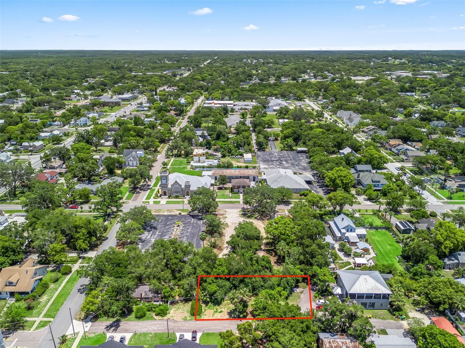 Image 7 of 16 For Dewitt Court