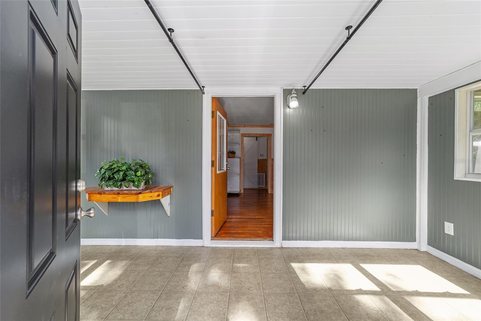 Image 6 of 34 For 11430 54th Avenue