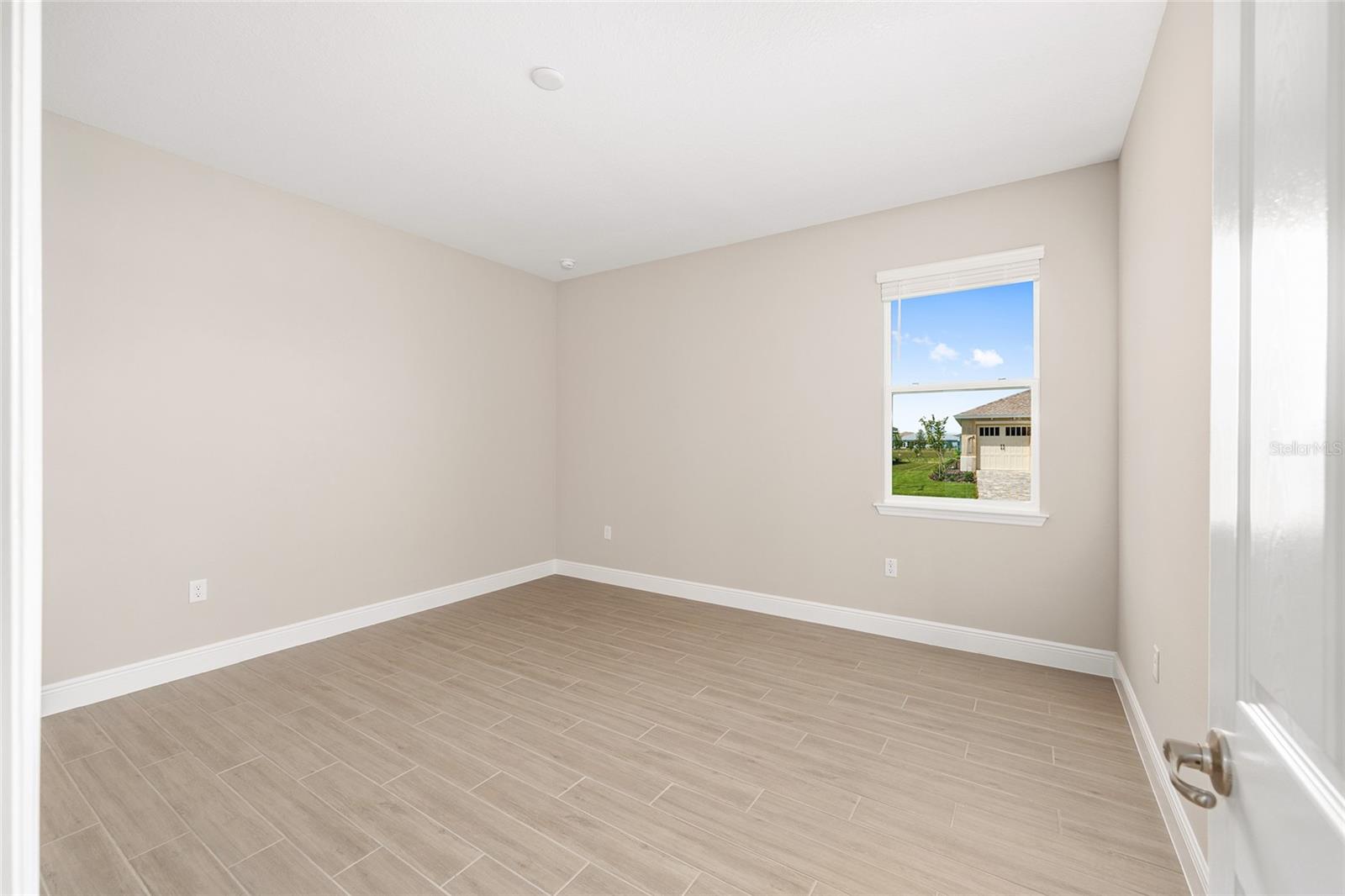 Image 30 of 52 For 10008 85th Place Road