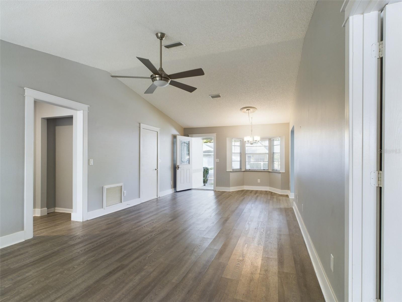 Image 12 of 33 For 9815 89th Terrace D
