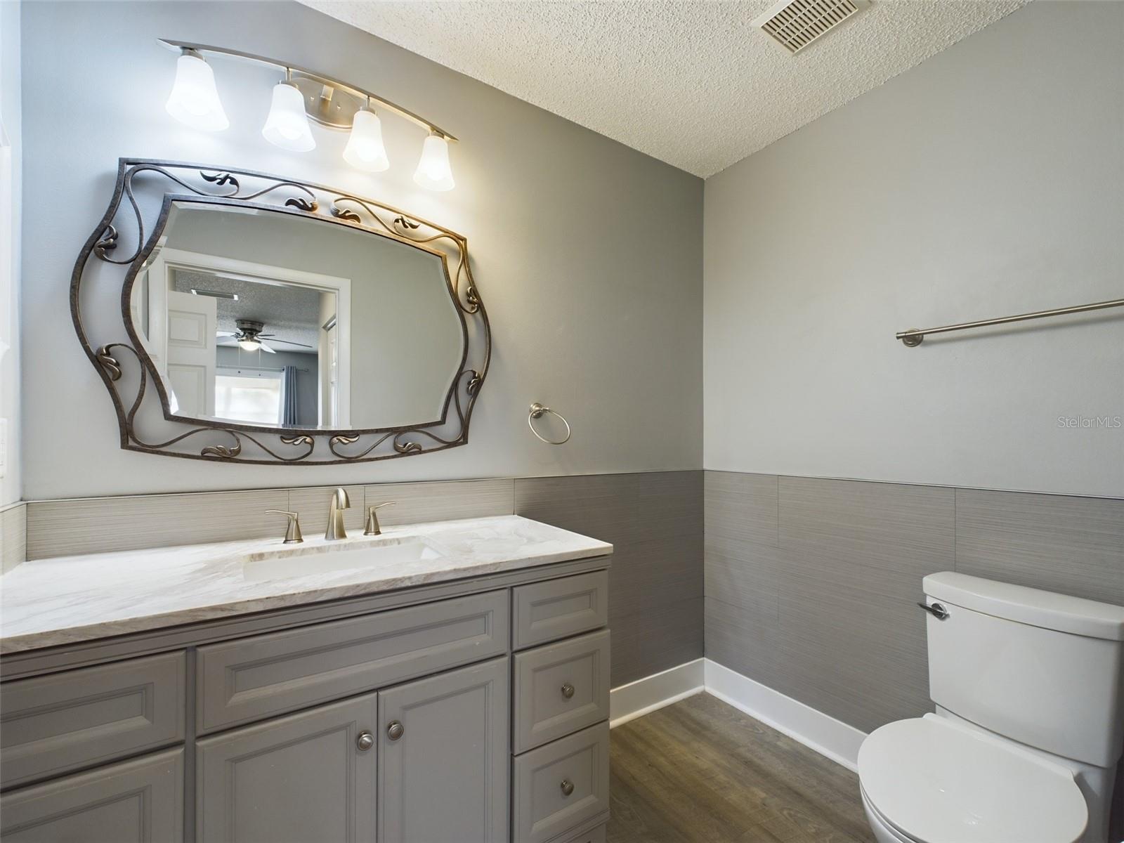 Image 22 of 33 For 9815 89th Terrace D