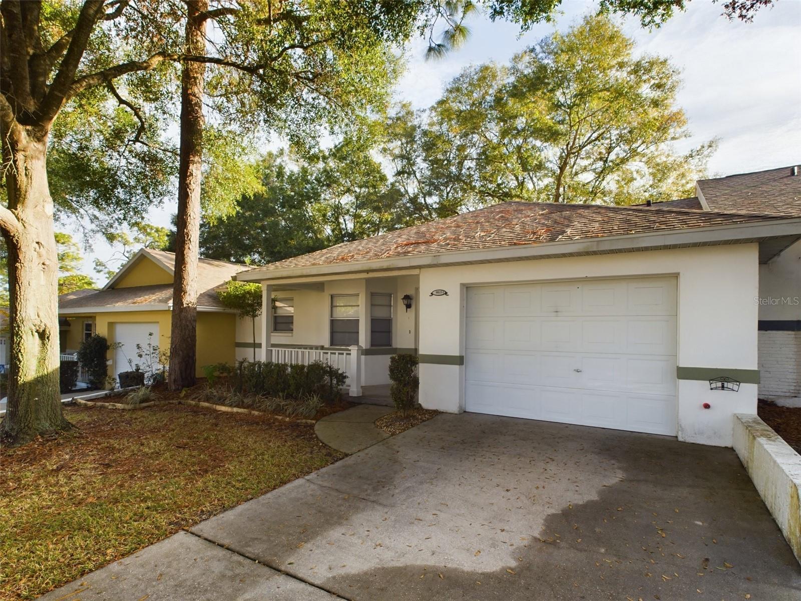 Image 4 of 33 For 9815 89th Terrace D
