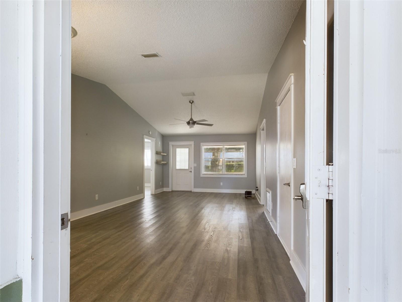 Image 6 of 33 For 9815 89th Terrace D