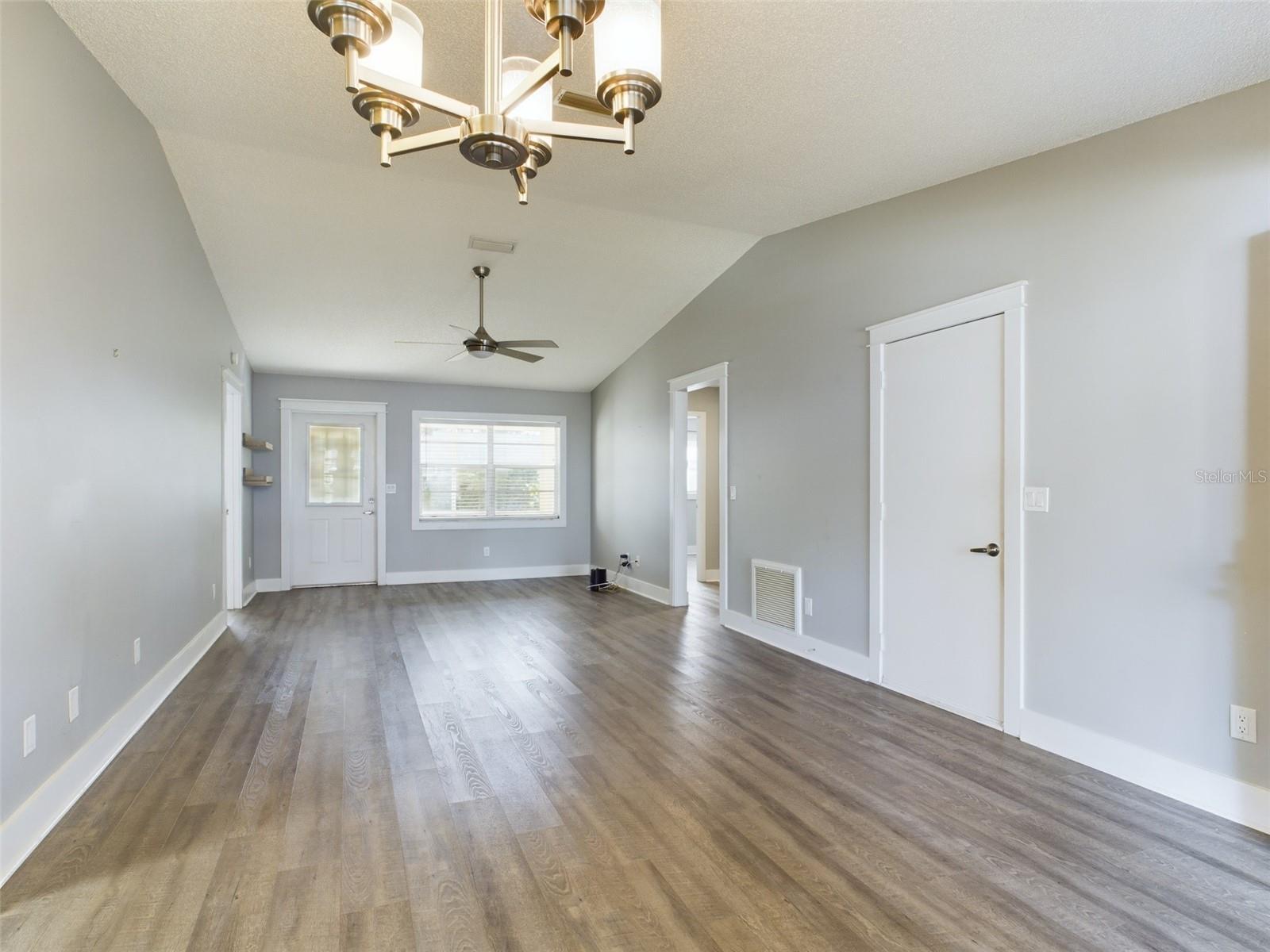 Image 8 of 33 For 9815 89th Terrace D