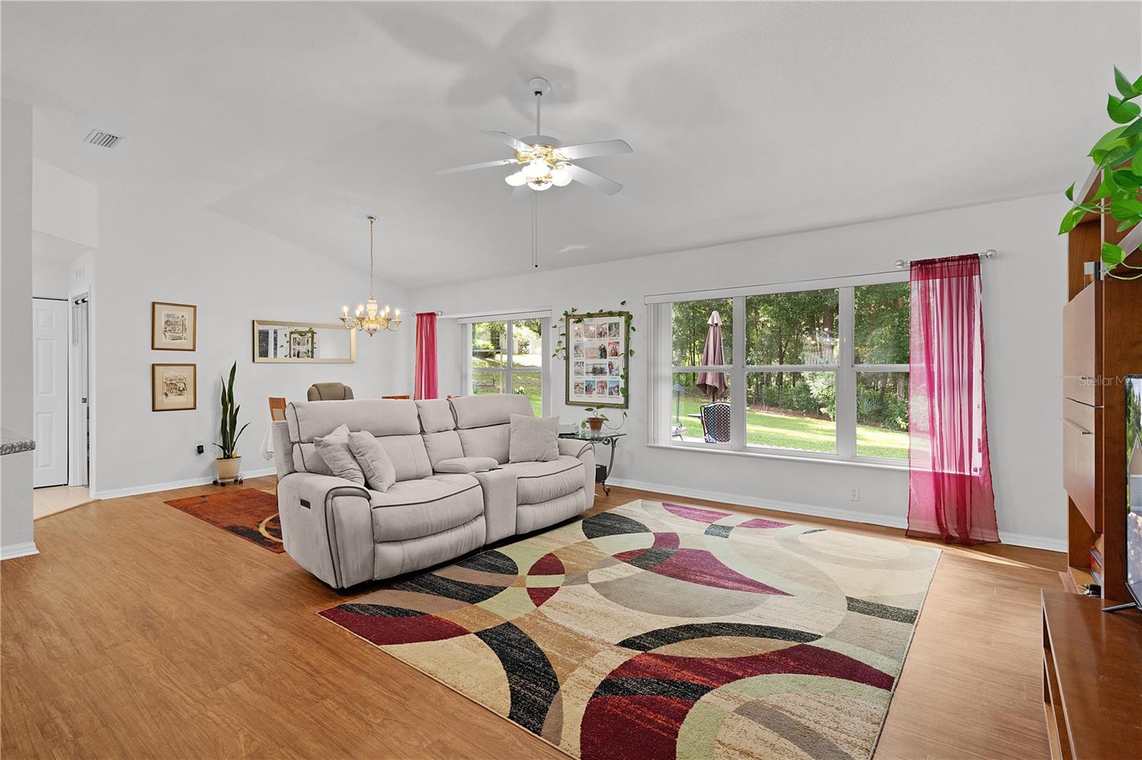 Image 6 of 64 For 11598 74th Court
